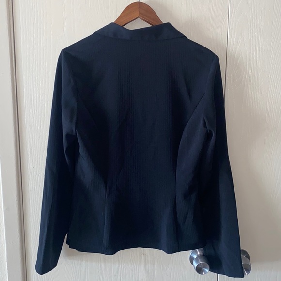 ByerWear Women’s Unlined Blazer in Black Pinstripe - size large - Picture 2 of 5
